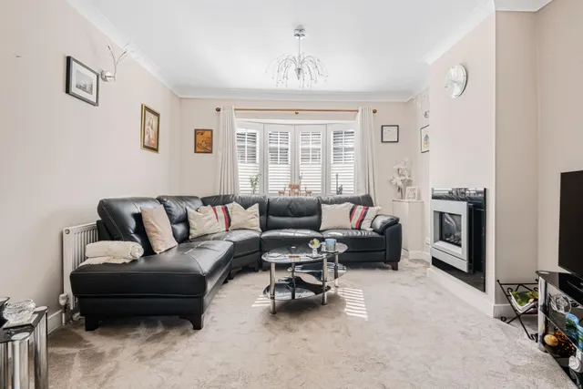 Coombes Road, London Colney, AL2, photo 2