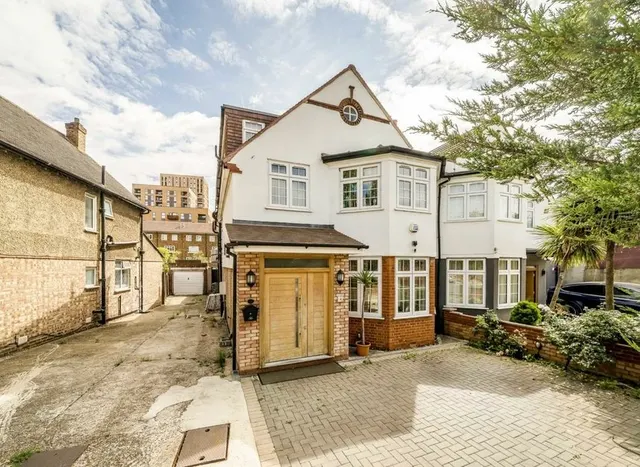 Glendun Road, Acton, W3, photo 1