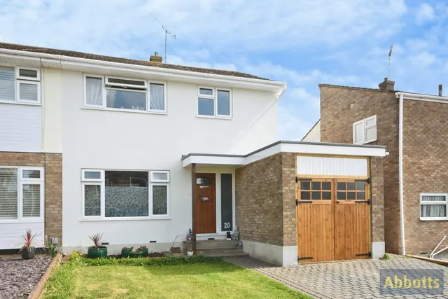 Derwent Avenue, Rayleigh, Essex, SS6, photo 1