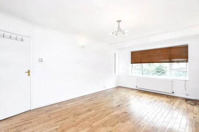 Cyprus Road, London, N3, photo 3