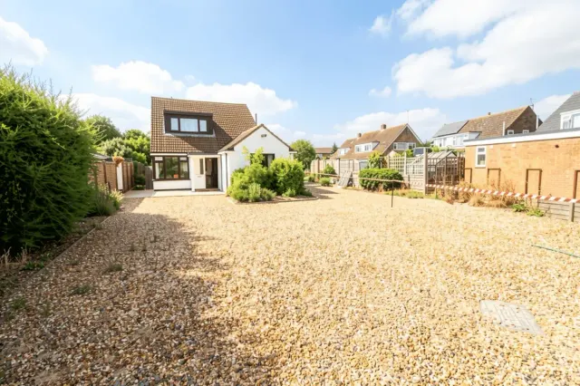 Castles Close, Stotfold, SG5, photo 1