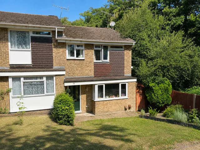 Oakwood Drive, Southampton, Hampshire, SO16 8EJ, photo 1
