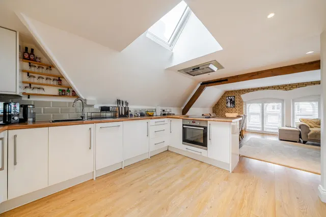 Starts Hill Road, Orpington, BR6, photo 3