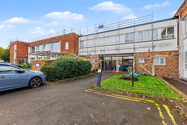 St. Christopher Court, Evesham, WR11, photo 1