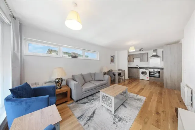 Tarves Way, London, SE10, photo 2