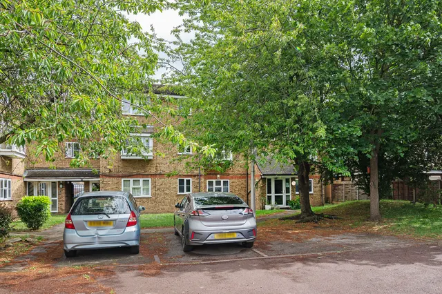 Photo 2 — 25 Mill Court, Ruckholt Road, London