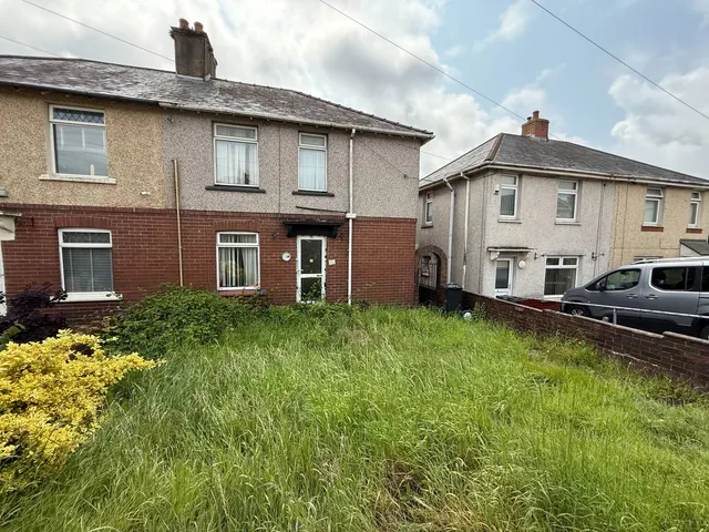 Glanymor Street, Briton Ferry, SA11, photo 1