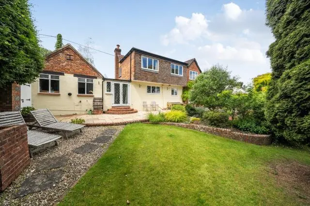 Ashford Hill Road, Thatcham, RG19, photo 3