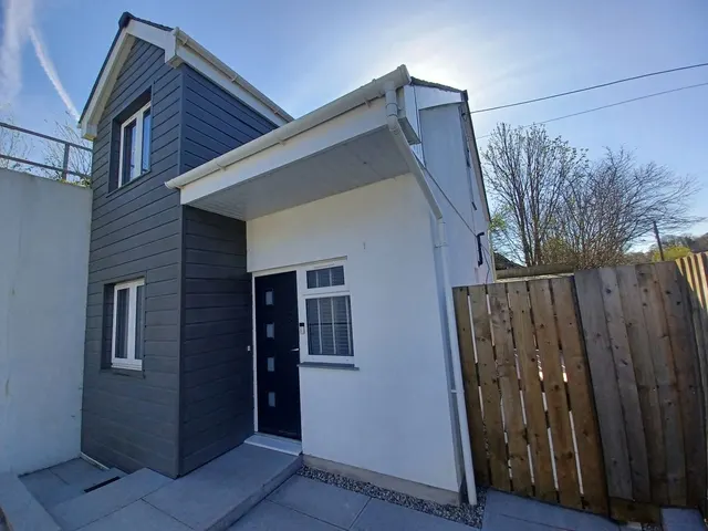 Truro Road, Lanivet, PL30, photo 1