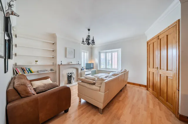 Woodlands Drive, East Ardsley, WF3, photo 2