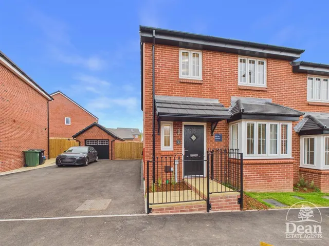 Forest Walk West Off, Lydney, GL15, photo 1