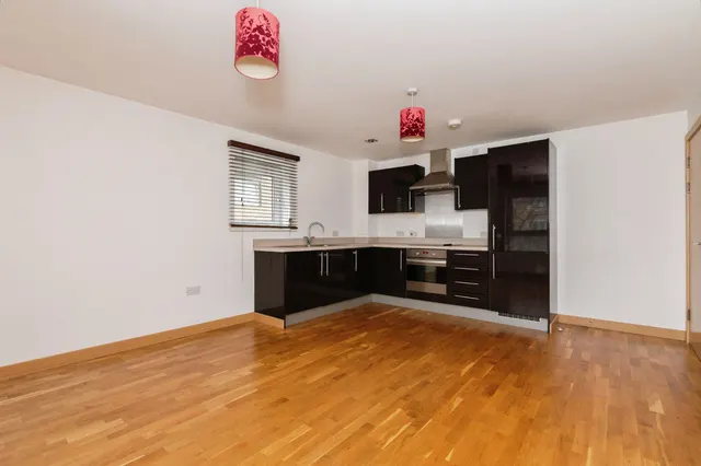 Cherrydown East, Basildon, SS16, photo 2