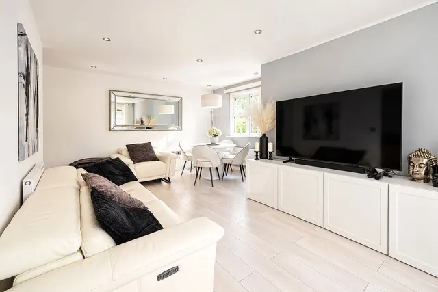 Bressay Drive, Mill Hill, NW7, photo 2