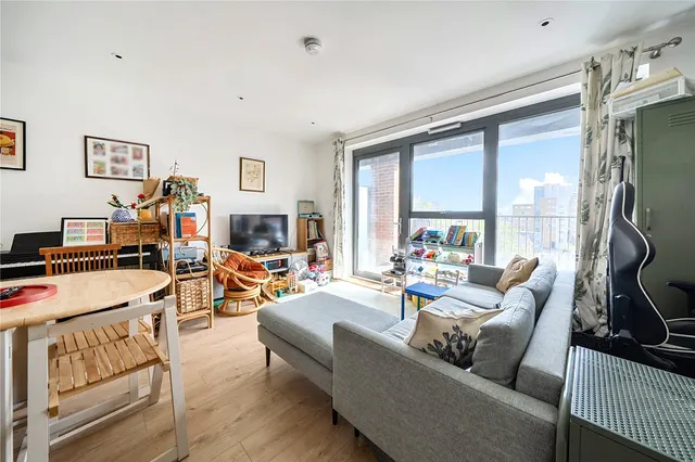 Tewkesbury Road, Ealing, W13, photo 2