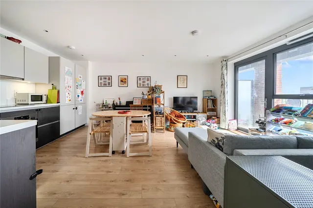 Tewkesbury Road, Ealing, W13, photo 3