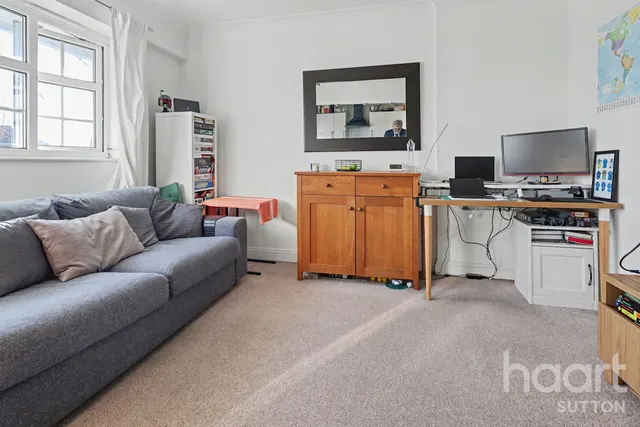 Avon Close, Sutton, SM1, photo 2
