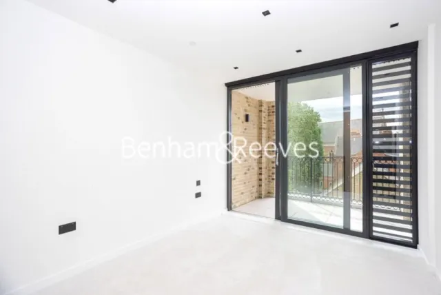 Cluny Mews, Kensington, SW5, photo 2