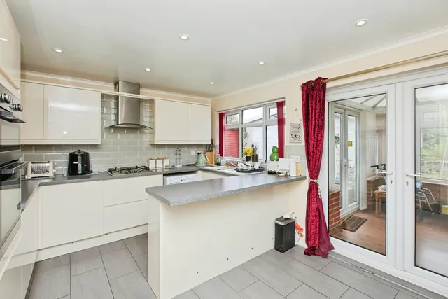 Fountains Close, Allestree, DE22, photo 2