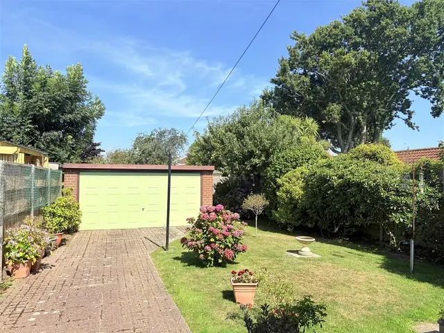 Photo 3 — Mancroft Avenue, Stubbington, Fareham