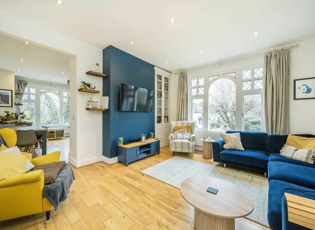 Westbere Road, West Hampstead, NW2, photo 1