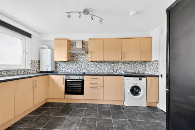 Western Avenue, Rutherglen, G73, photo 3