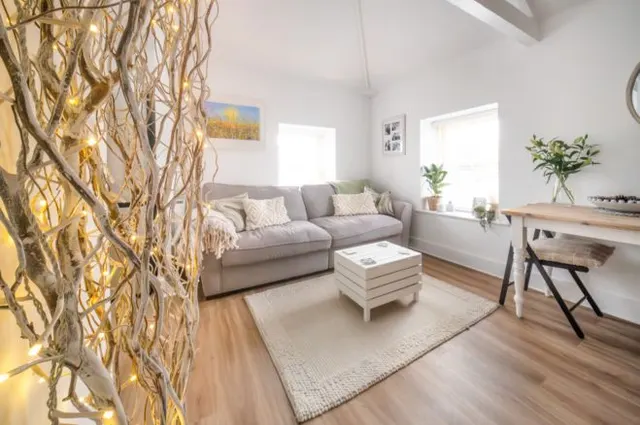 4 Perreyman Square, Tiverton, photo 1