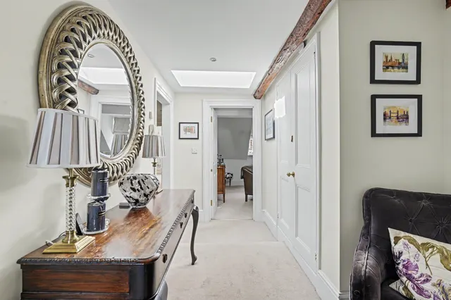 Sacombe Mews, Bragbury End, SG2, photo 3