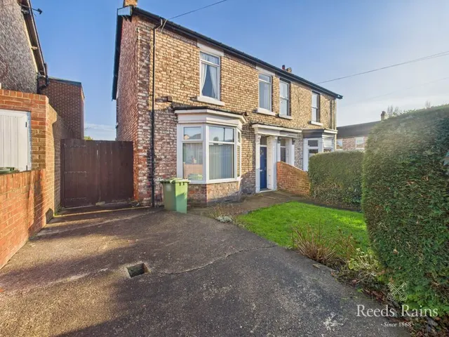 Stanhope Road, Stockton-on-Tees, Durham, TS18, photo 1