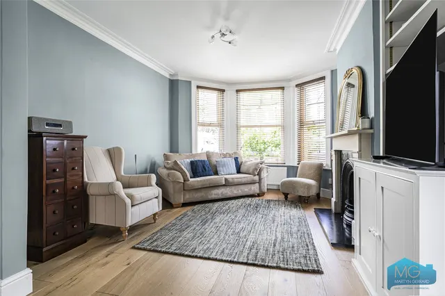 Pembroke Road, London, N10, photo 3
