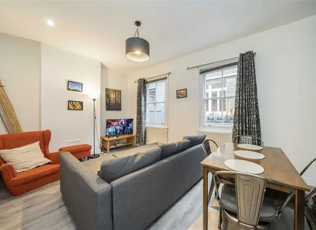 Sandys Row, Liverpool Street, E1, photo 2