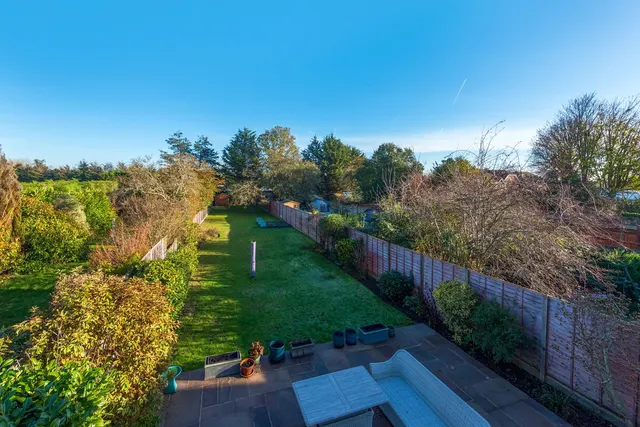 Worple Road, Staines, TW18, photo 3