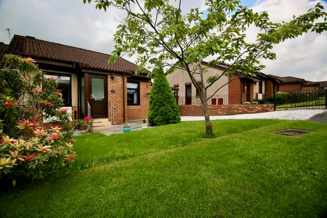 Logan Drive, Cumbernauld, G68 9EY, photo 1