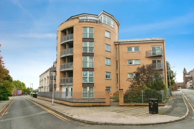 Bridge Street, Birkenhead, CH41, photo 1