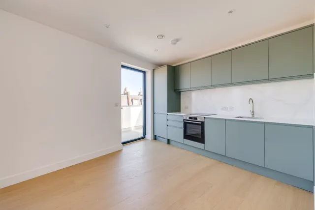 Lillie Road, Fulham, SW6, photo 1