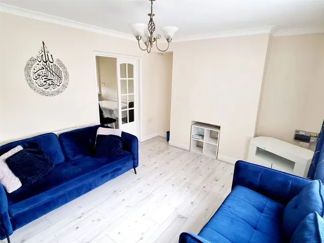 Photo 2 — Beechdale Road, Nottingham, NG8