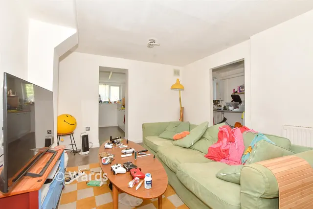 Cheriton Road, Folkestone, CT20, photo 2
