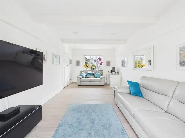 Photo 2 — Meadway, Ruislip, Middlesex, HA4 7QW