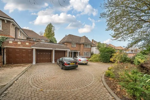 Dollis Avenue, London, N3, photo 1