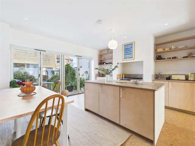 Vicarage Road, Bristol, BS3, photo 1