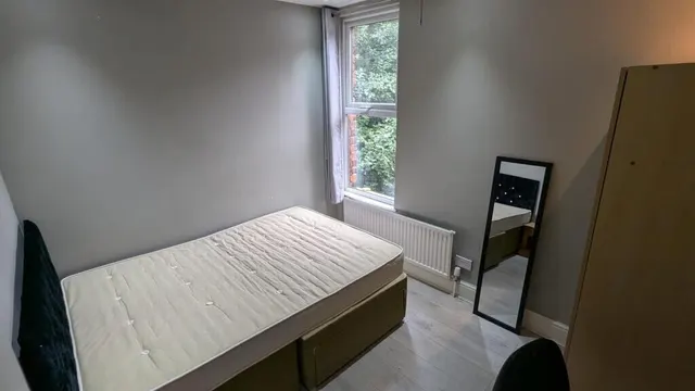 Room 7 Norman Road,Fallowfield, M14 5LA, photo 1