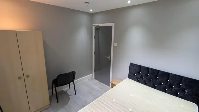 Photo 2 — Room 7 Norman Road,Fallowfield, M14 5LA