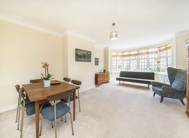 Photo 2 — Portsmouth Road, Putney, SW15