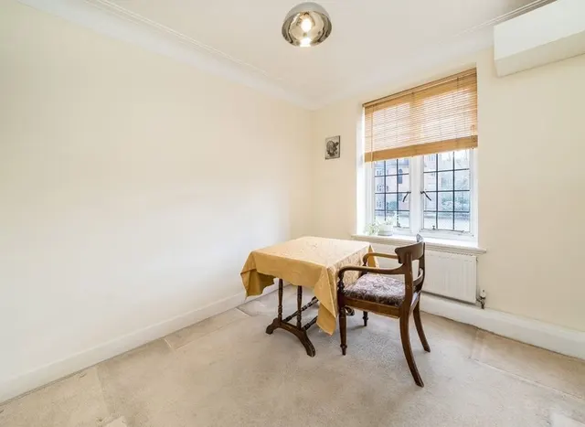 Photo 3 — Portsmouth Road, Putney, SW15