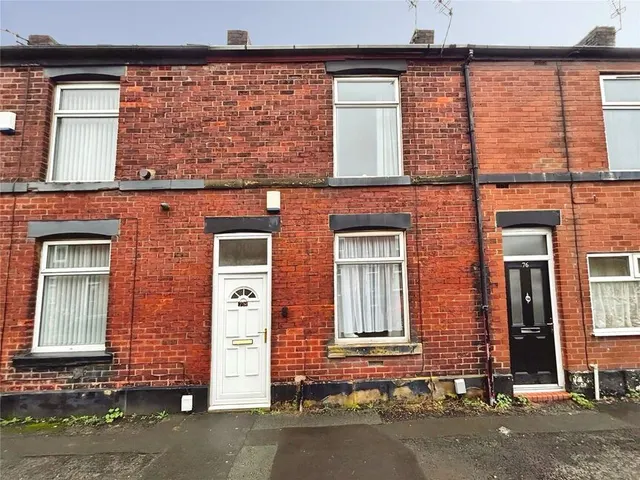 Victoria Street, Radcliffe, Greater Manchester, M26, photo 1