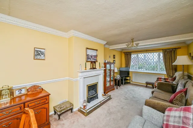 Photo 2 — Beverley Close, Rainworth, Mansfield, Nottinghamshire, NG21