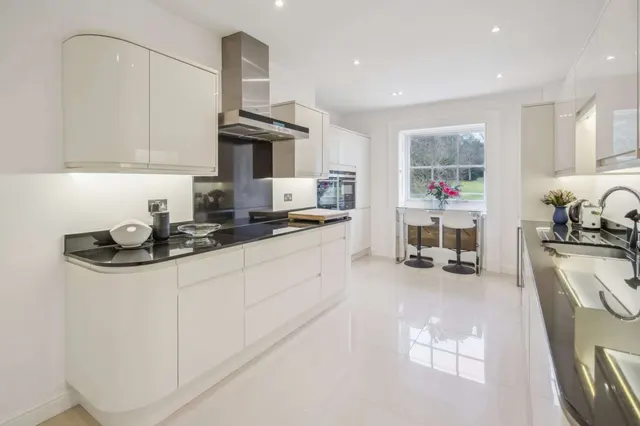 Photo 2 — Missenden Road, Amersham, Buckinghamshire, HP7 0RL