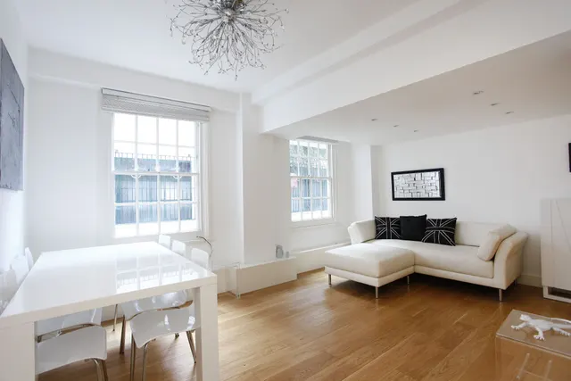 Photo 2 — 15 Apsley House, 23-29 Finchley Road, London
