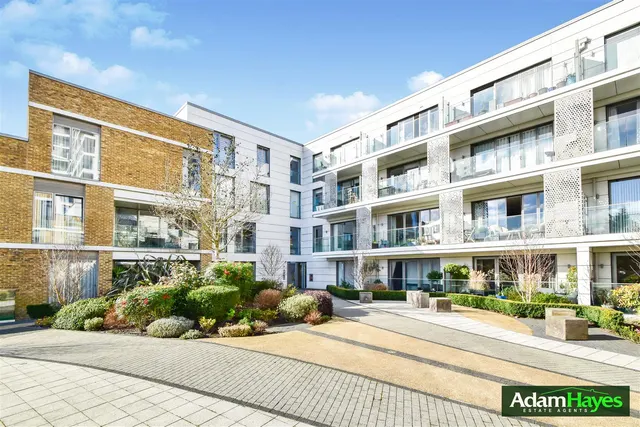 Acton Walk, Whetstone, N20, photo 1