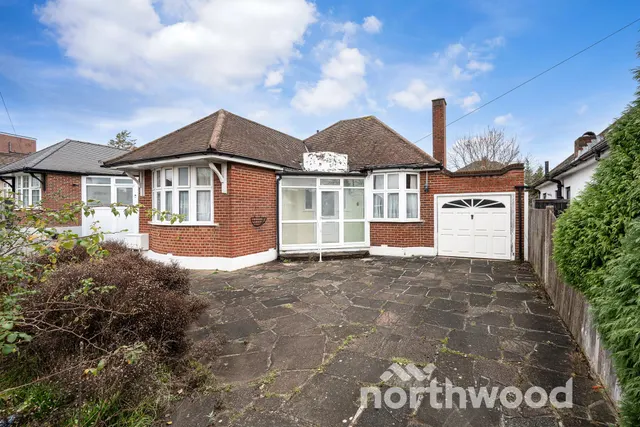 Preston Drive, Ewell, KT19, photo 1
