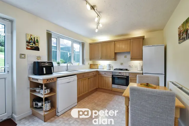 The Rise, Aberdare, CF44, photo 2